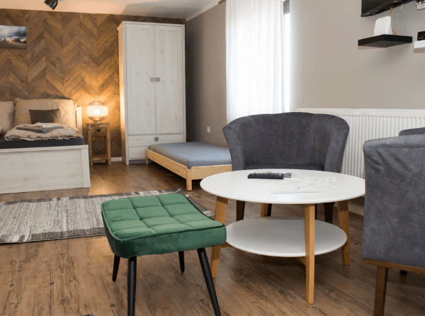 Kis-dél Apartman a Bükki Kövek Vendégházban Bükkszentkereszten.
